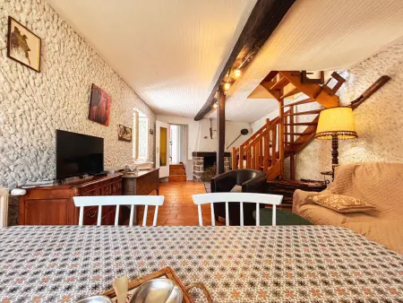 Charmant Gîte en Berry avec Cheminée, Près de La Châtre, Golf et Activités Œnature - Photo 1