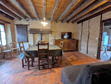 Maison de Caractère Rénovée avec Jardin, Terrasse, et Proche du Château Guillaume - Photo 1