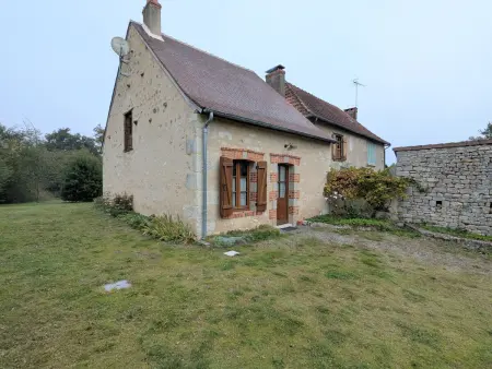 Maison de Caractère Rénovée avec Jardin, Terrasse, et Proche du Château Guillaume - Photo 16