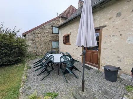 Maison de Caractère Rénovée avec Jardin, Terrasse, et Proche du Château Guillaume - Photo 17