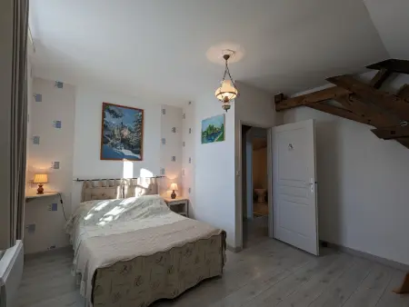 Belle maison en pierre au cœur du Berry avec jardin, terrasse, et activités familiales à proximité - Photo 17