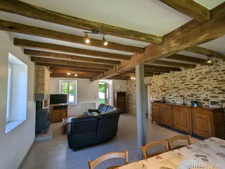 Grande ferme rénovée avec jardin et loisirs à proximité - Photo 1