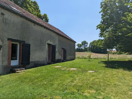 Grande ferme rénovée avec jardin et loisirs à proximité - Photo 11