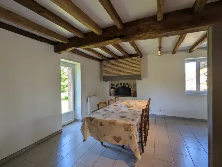 Grande ferme rénovée avec jardin et loisirs à proximité - Photo 26
