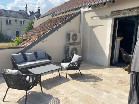 Maison rénovée en Berry : terrasse, jardin privé, proche Châteauroux et nature - Photo 1