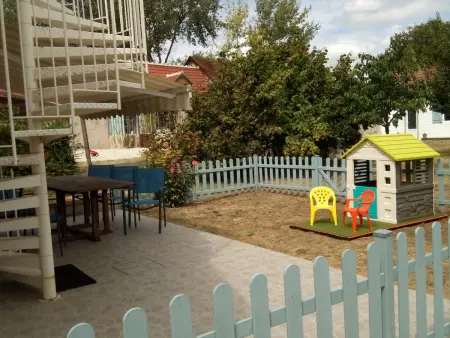 Gîte chaleureux à 20min du Zoo de Beauval avec terrasse, climatisation et jeux extérieurs - Photo 17
