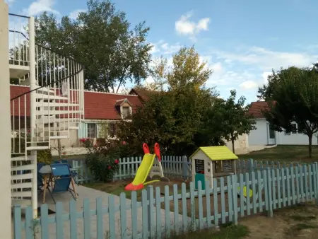 Gîte chaleureux à 20min du Zoo de Beauval avec terrasse, climatisation et jeux extérieurs - Photo 18