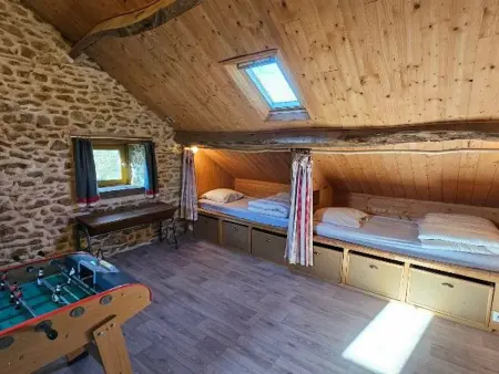 Maison indépendante avec grand jardin, terrasse, plan d'eau sécurisé et salle de jeux près du lac d'Éguzon - Photo 7