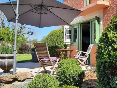 Maison indépendante avec grand jardin, terrasse, plan d'eau sécurisé et salle de jeux près du lac d'Éguzon - Photo 10