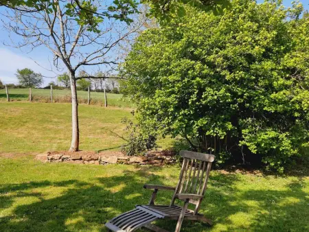 Maison indépendante avec grand jardin, terrasse, plan d'eau sécurisé et salle de jeux près du lac d'Éguzon - Photo 11
