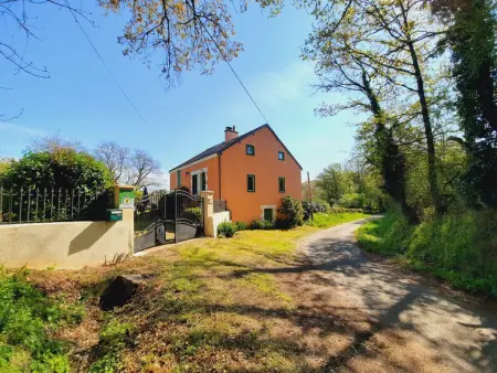 Maison indépendante avec grand jardin, terrasse, plan d'eau sécurisé et salle de jeux près du lac d'Éguzon - Photo 12