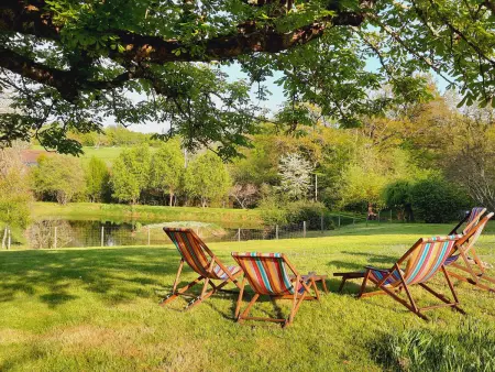 Maison indépendante avec grand jardin, terrasse, plan d'eau sécurisé et salle de jeux près du lac d'Éguzon - Photo 15