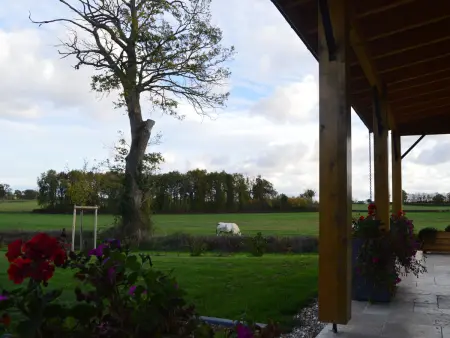 Maison éco-responsable avec terrasse, jardin privé et aménagement fauteuil roulant à Pouligny-Saint-Martin - Photo 4