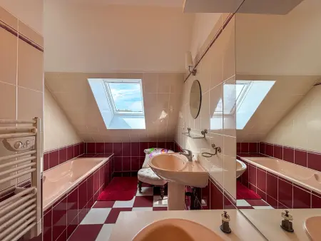 Villa avec Piscine Intérieure, Billard et Tennis, proche Zoo de Beauval et Châteaux de la Loire - Photo 7