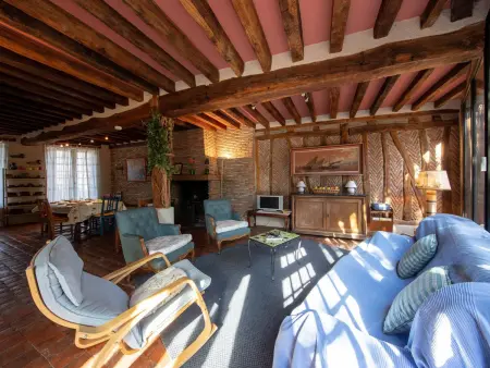 Gîte de charme avec cour et jardin, proche château, cheminée, ping-pong, draps inclus - Photo 1