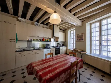 Gîte de charme avec cour et jardin, proche château, cheminée, ping-pong, draps inclus - Photo 9