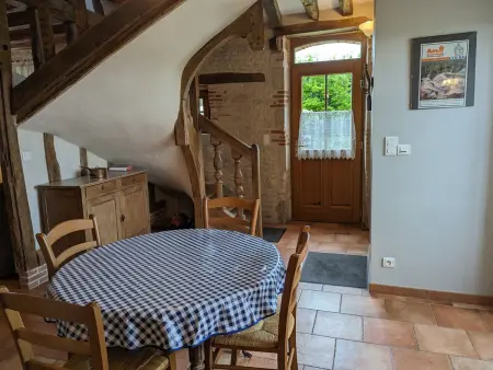 Maison de caractère avec jardin privatif, terrasse, ping-pong – Proche Ferrières et Montargis - Photo 5