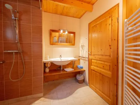 Gîte rural de charme avec sauna, forêt à proximité et prairie avec chevaux - Photo 9