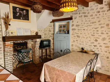 Charmant Gîte au Calme près de Pithiviers avec Jardin et Terrasse - Photo 4