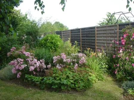 Charmant Gîte au Calme près de Pithiviers avec Jardin et Terrasse - Photo 21
