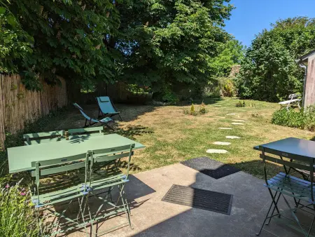 Charmante maison de campagne avec jardin privé, près de Paris et Orléans, idéale pour familles - Photo 5