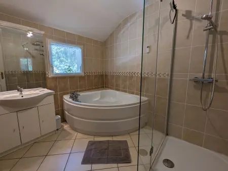 Charmante maison de campagne avec jardin privé, près de Paris et Orléans, idéale pour familles - Photo 9