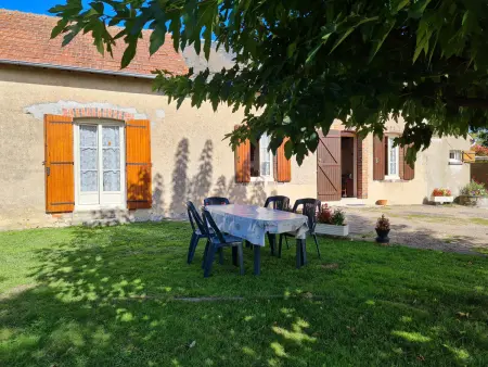 Gîte indépendant avec cour fermée à 1km du village - Photo 1