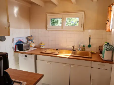 Gîte indépendant avec cour fermée à 1km du village - Photo 4