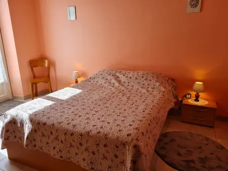 Gîte indépendant avec cour fermée à 1km du village - Photo 5