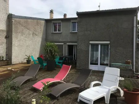 Grand gîte avec piscine, cheminée et terrasse près de Lunéville, idéal pour familles et groupes - Photo 9