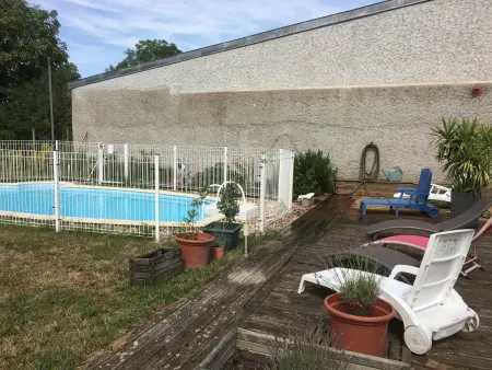 Grand gîte avec piscine, cheminée et terrasse près de Lunéville, idéal pour familles et groupes - Photo 11