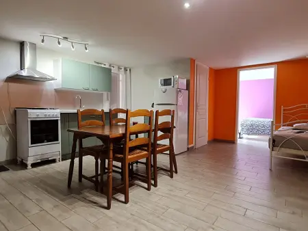 Gîte cosy à Ville-au-Val, proche Nancy et Metz, randonnées, 1 chambre, parking et terrain privé. - Photo 4
