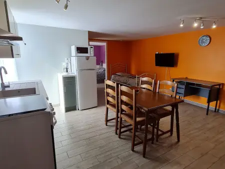 Gîte cosy à Ville-au-Val, proche Nancy et Metz, randonnées, 1 chambre, parking et terrain privé. - Photo 6