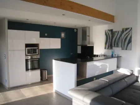Gîte Contemporain en Écovillage avec Grande Terrasse et Proximité Attractions, 3 Chambres, PMR - Photo 3