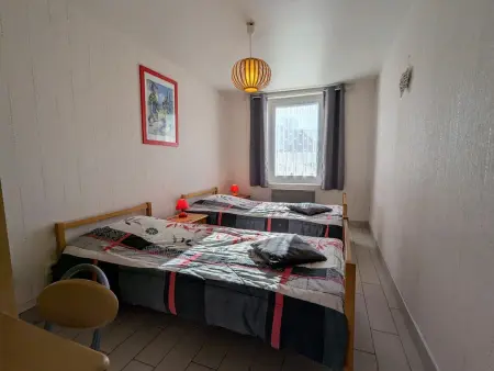 Chalet familial avec grand jardin et équipements pour enfants, à 500m du centre de Ban-sur-Meurthe - Photo 7