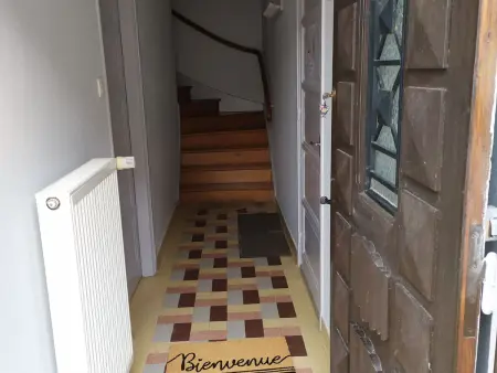 Gîte convivial avec 3 chambres, proche du patrimoine historique, cour et équipements inclus - Photo 1