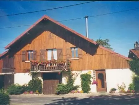 Gîte nature, 15 km de Gérardmer, randonnée, ski, jardin, terrasse, BBQ, équipements bébé inclus - Photo 1
