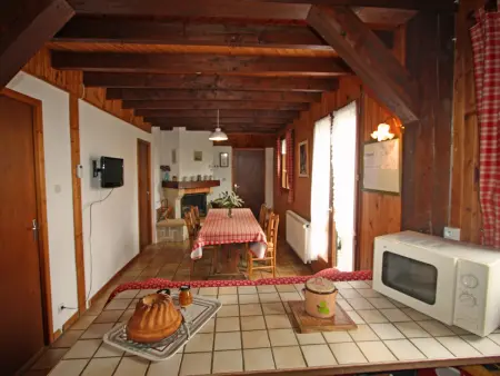 Gîte nature, 15 km de Gérardmer, randonnée, ski, jardin, terrasse, BBQ, équipements bébé inclus - Photo 4