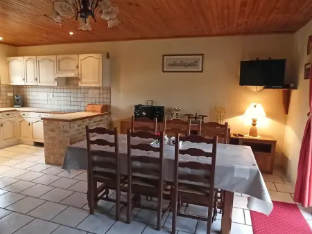 Gîte idéal pour cure thermale, proche port de plaisance, terrasse et grand terrain. - Photo 1