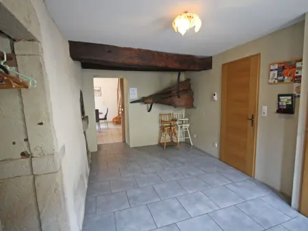 Gîte spacieux avec terrasse, confort moderne dans un cadre verdoyant et propice aux balades. - Photo 5