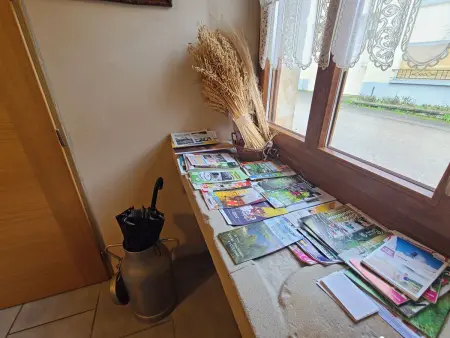 Gîte spacieux avec terrasse, confort moderne dans un cadre verdoyant et propice aux balades. - Photo 31