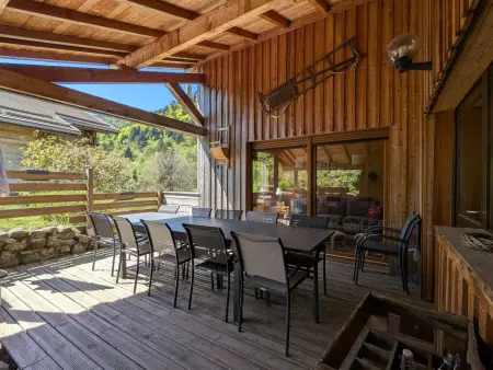 Chalet confortable, proche des pistes de ski, avec jardin, terrasses couvertes et Wi-Fi à La Bresse - Photo 1