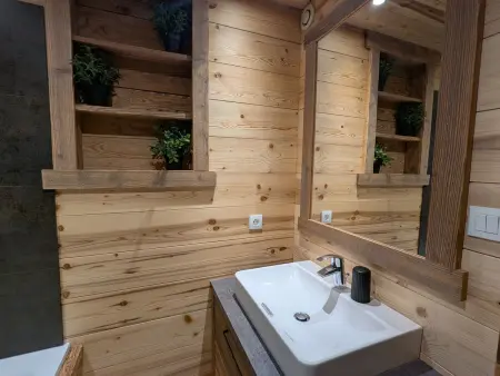Chalet confortable, proche des pistes de ski, avec jardin, terrasses couvertes et Wi-Fi à La Bresse - Photo 14