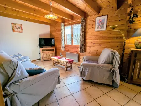 Chalet confortable avec 4 chambres, cheminée, grand terrain, proche pistes et lac - Photo 4