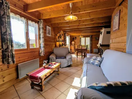 Chalet confortable avec 4 chambres, cheminée, grand terrain, proche pistes et lac - Photo 6
