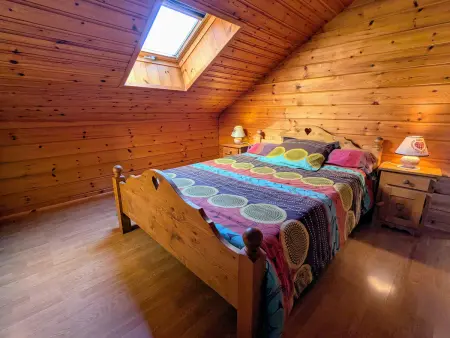 Chalet confortable avec 4 chambres, cheminée, grand terrain, proche pistes et lac - Photo 11