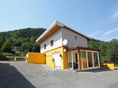 Gîte familial aux Vosges avec jeux pour enfants, à proximité de la nature et activités sportives - Photo 1