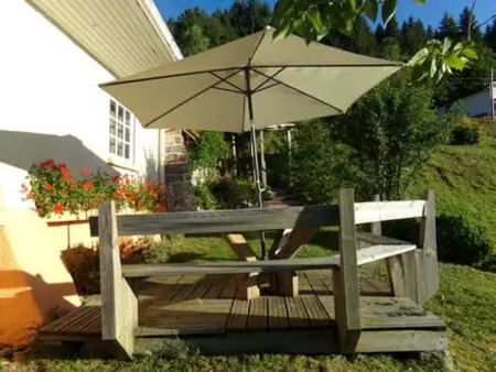 Charmant gîte avec terrasse, WiFi et garage moto à Gérardmer - Photo 1
