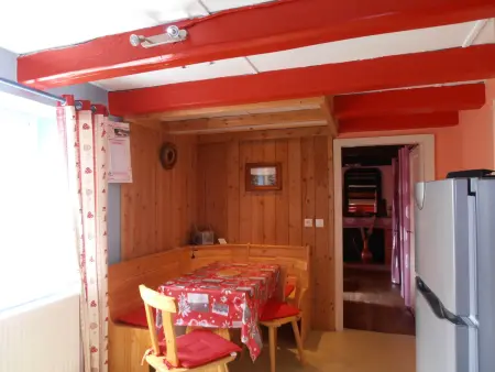 Charmant gîte avec terrasse, WiFi et garage moto à Gérardmer - Photo 6