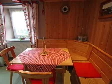 Charmant gîte avec terrasse, WiFi et garage moto à Gérardmer - Photo 7